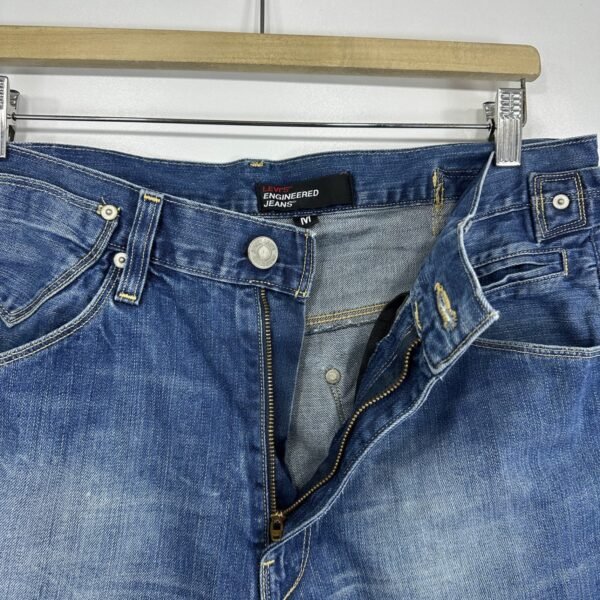 Levi's Engineered Denim Shorts W34 L14 Medium Blue Twisted Jean Buckle Back Y2K
