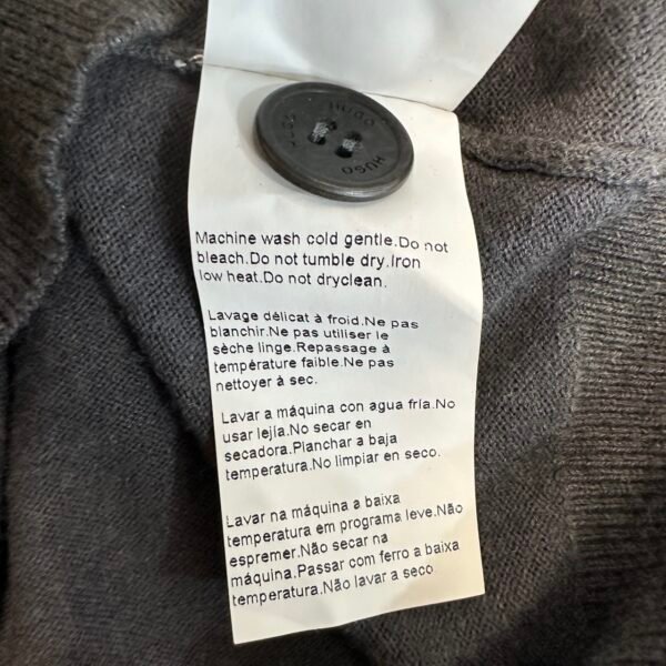 IMG_4122 Large Hugo Boss Sidorton cardigan Men's Sweater Size XL Grey V Neck Stretch Knit